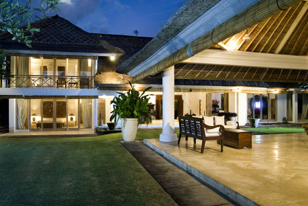 Bali Villa Atas Ombak Beach front bali villa