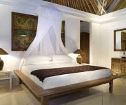 Bali Villa Atas Ombak Beach front villa bedroom