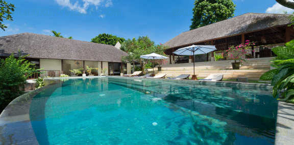 Villa Bunga Pangi pool